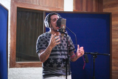 Gabriel Dinno.vocalista da banda Demorô (2) (1)