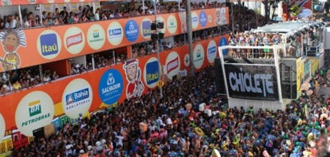 aratu-online-carnaval-Camarotes-e-praticáveis-do-Carnaval-devem-apresentar-vistoria-dos-Bombeiros-a-partir-de-2016-840x400